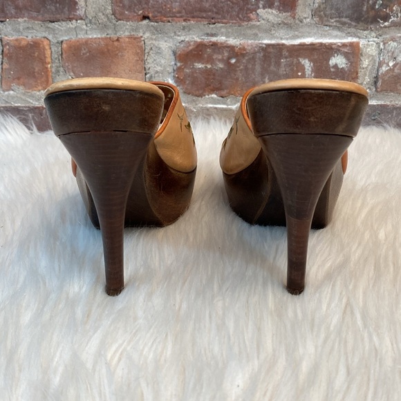 Pazzo Embroidered Leather Platform Wood Heel Sandals, Size 8.5M - Picture 6 of 16